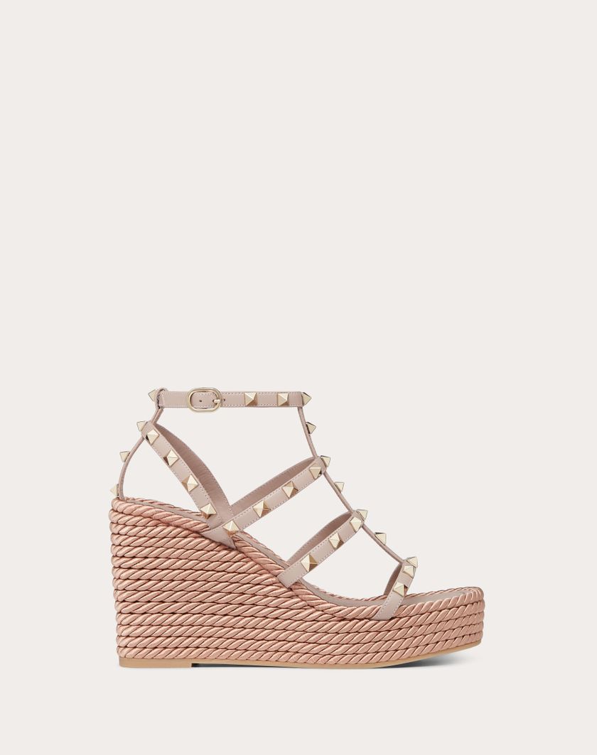 ROCKSTUD ANKLE STRAP WEDGE SANDAL IN CALFSKIN LEATHER 95 MM - Image 6